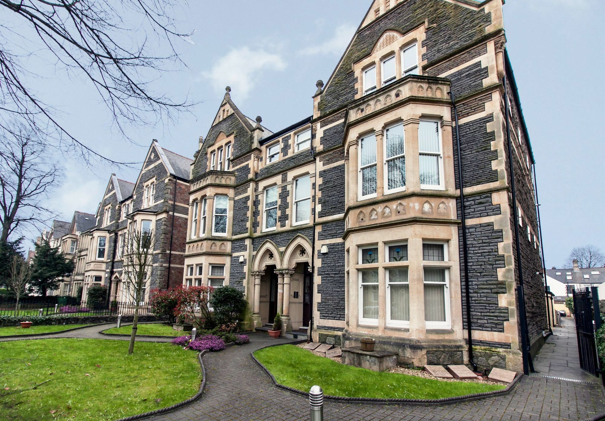 Cwrt Sofia Apartment Cardiff Bagian luar foto