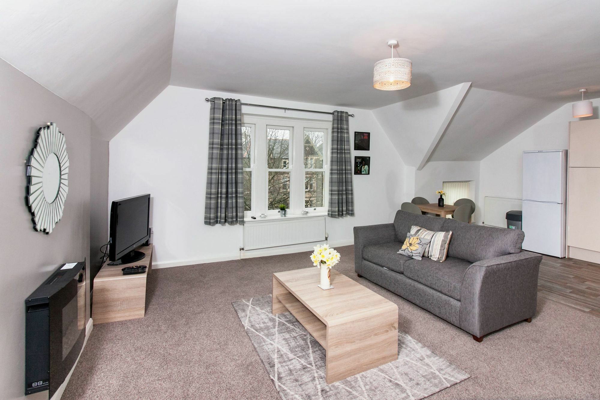 Cwrt Sofia Apartment Cardiff Bagian luar foto